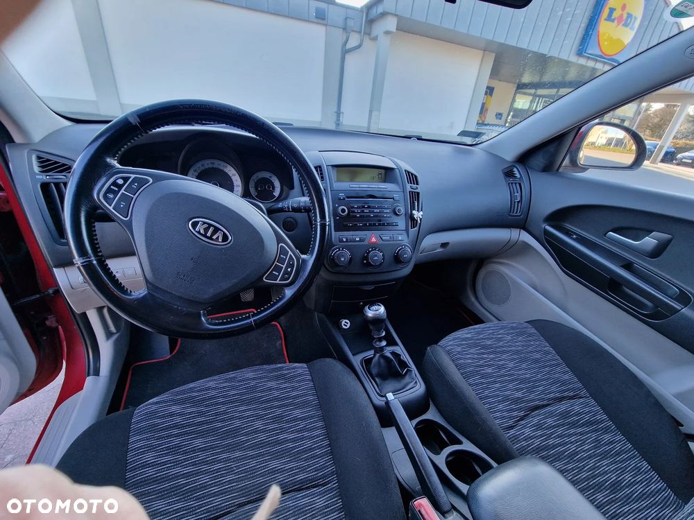 Kia Ceed 1.4 Comfort - 7