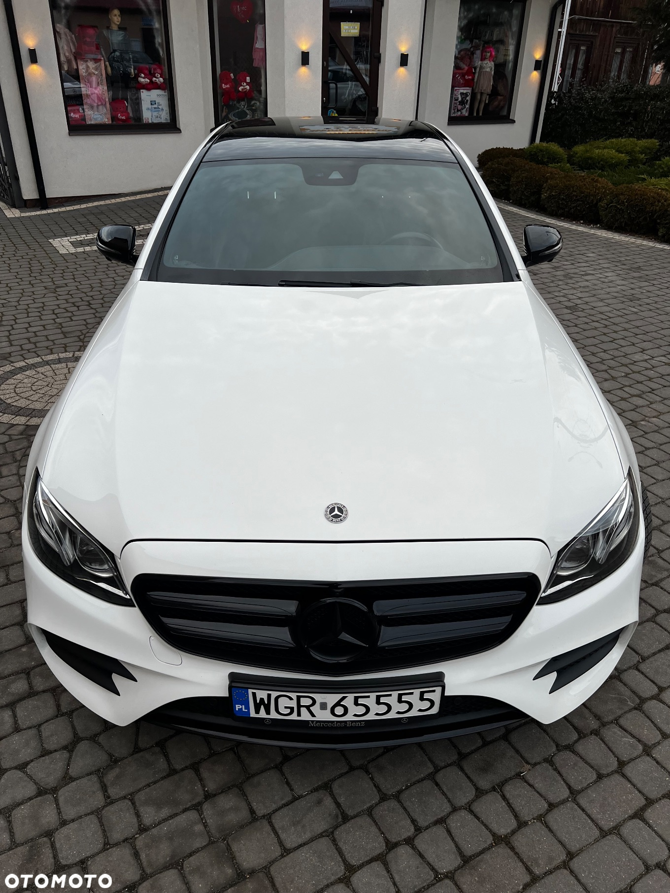 Mercedes-Benz Klasa E 220 d 4-Matic 9G-TRONIC - 17