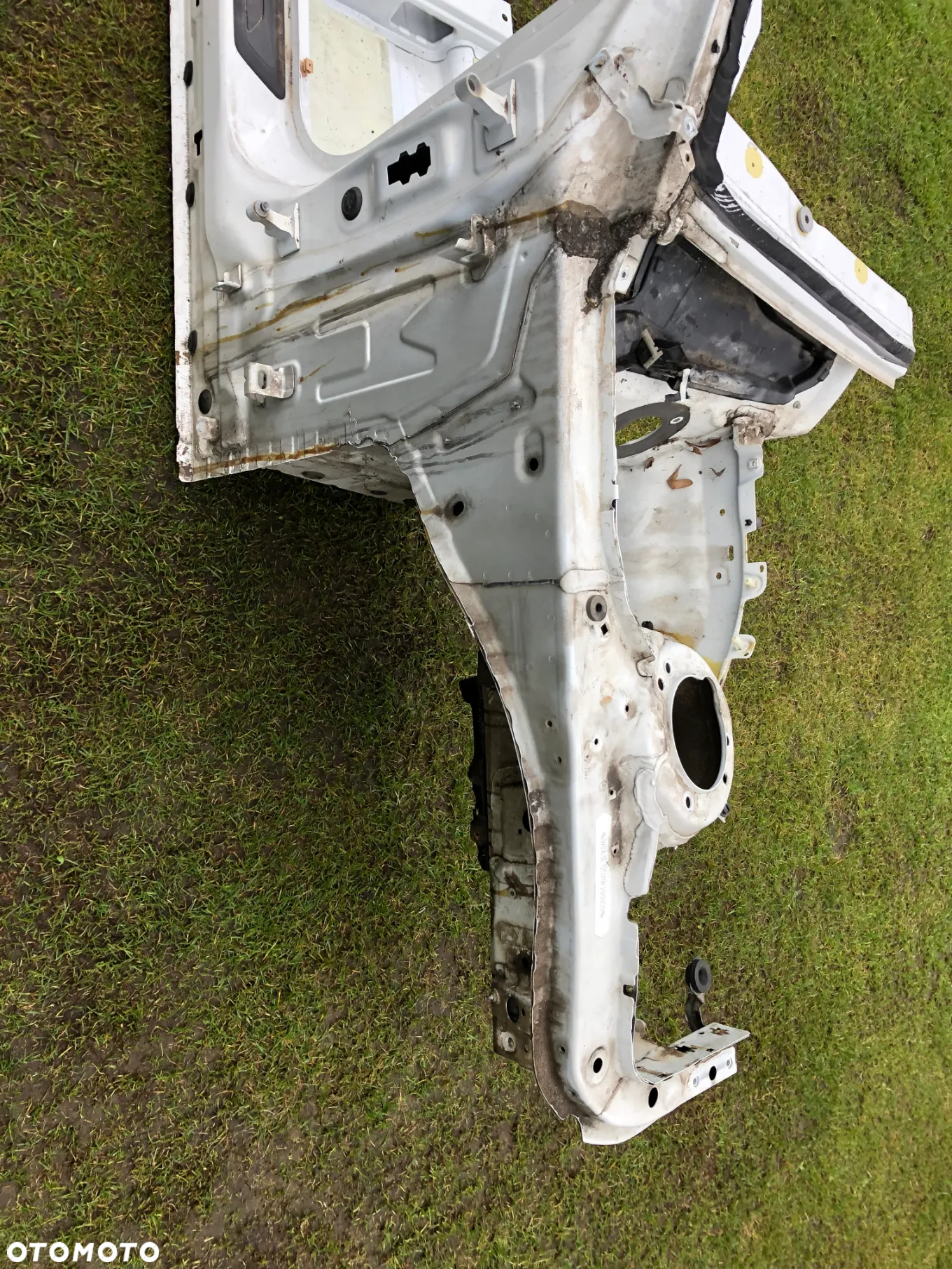 BŁOTNIK ĆWIARTKA PODŁUŻNICA PRÓG BMW F31 A96 - 17