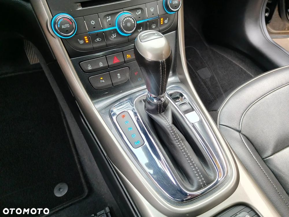 Chevrolet Malibu 2.4 AT LTZ - 29