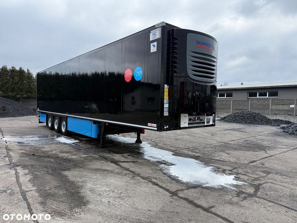 Schmitz Cargobull - 3