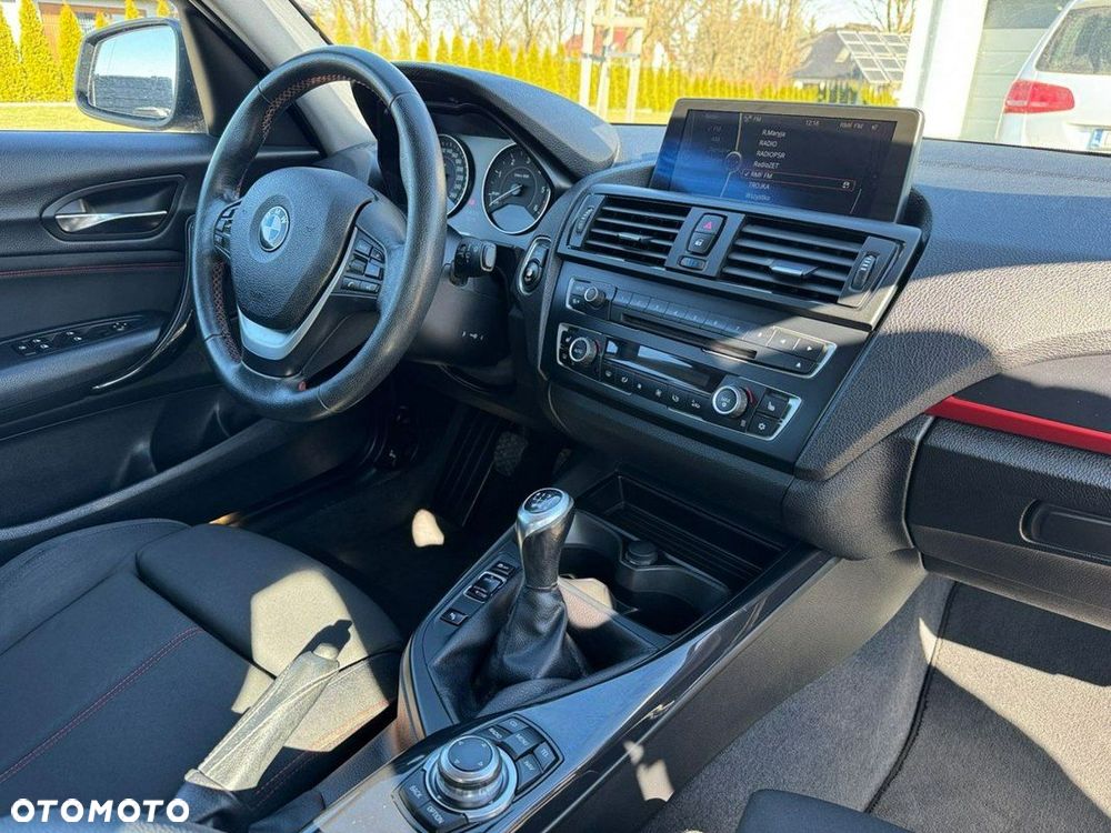 BMW Seria 1 118d Sport Line - 33
