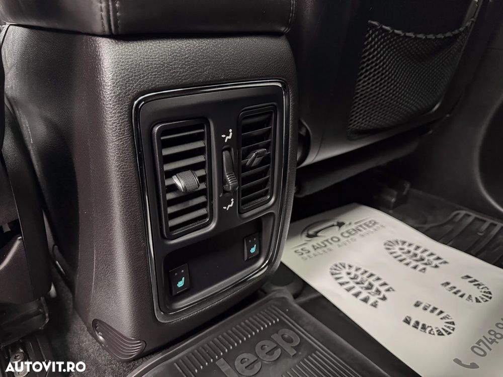 Jeep Grand Cherokee 3.0I CRD Overland Summit - 24