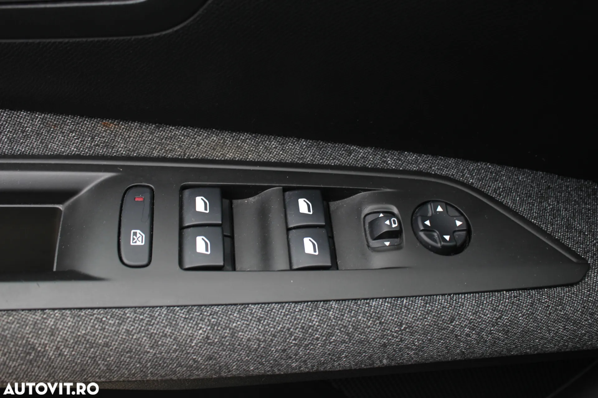 Peugeot 3008 BlueHDi 130 Stop & Start EAT8 Active Business-Paket - 14