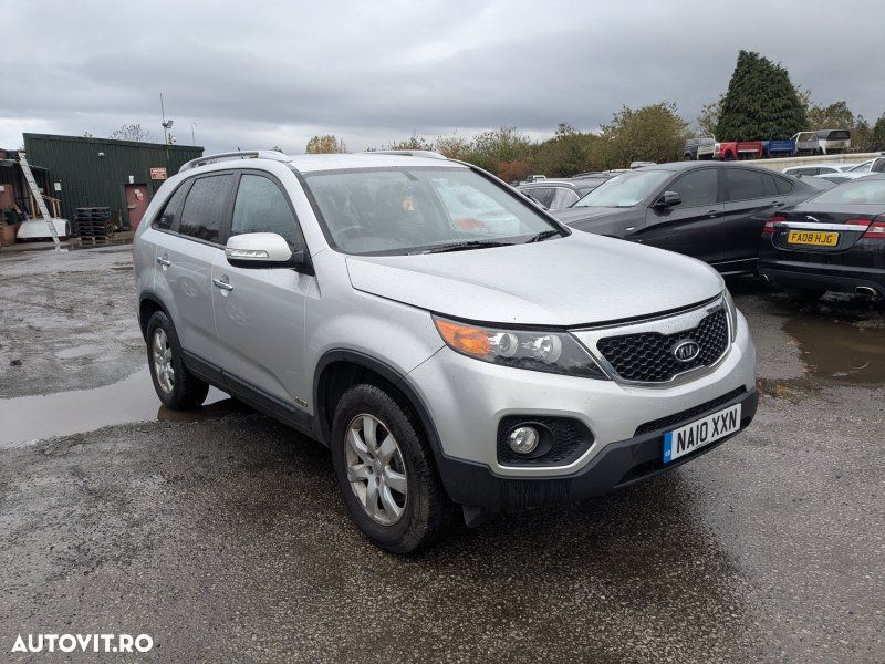 Dezmembrari / Dezmembrez Kia Sorento 2 2.2 CRDi D4HB cutie viteze manual cod culoare BRIGHT SILVER - 2
