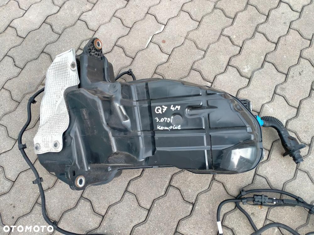 Audi Q7 4M Zbiornik ADBlue Pompa 4M0131878CC 4102206AA - 2