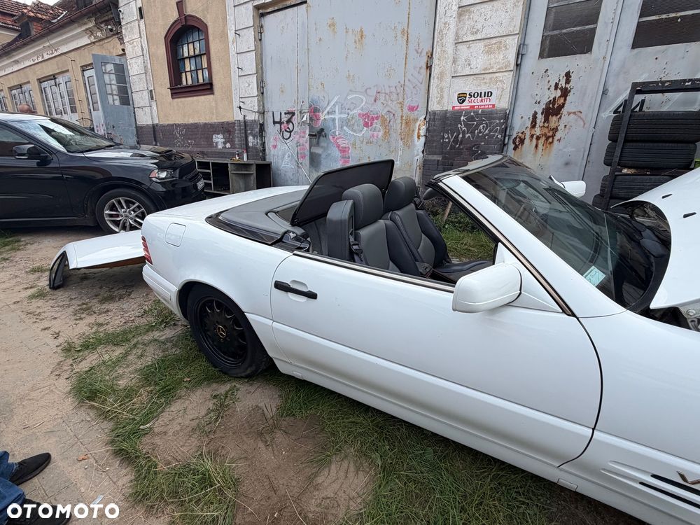 Mercedes-Benz SL - 29