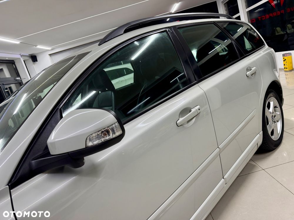 Volvo V50 DPF DRIVe Kinetic - 30