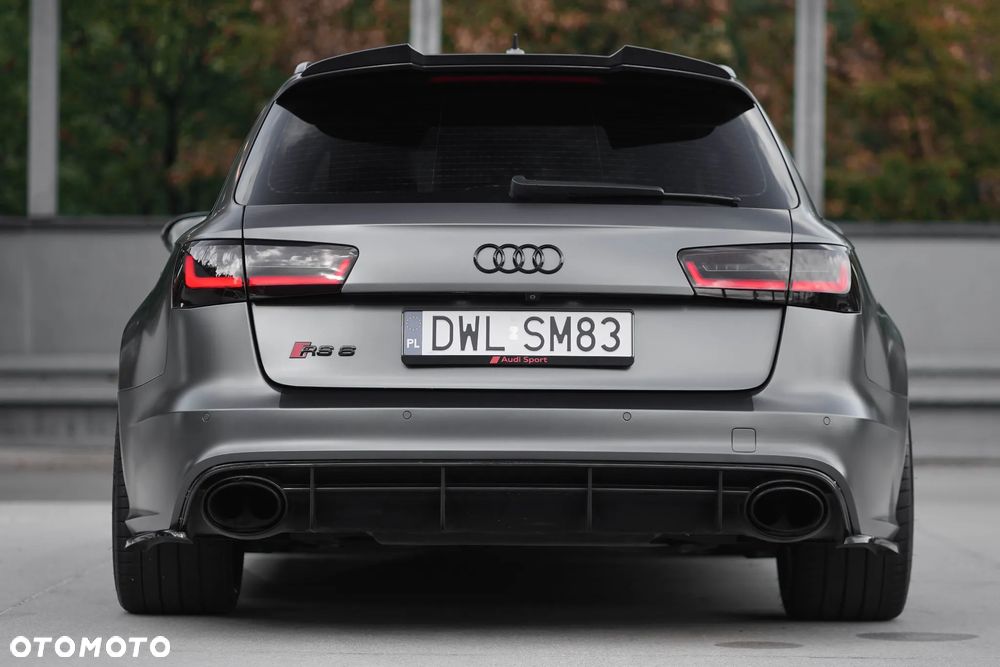 Audi RS6 Standard - 16