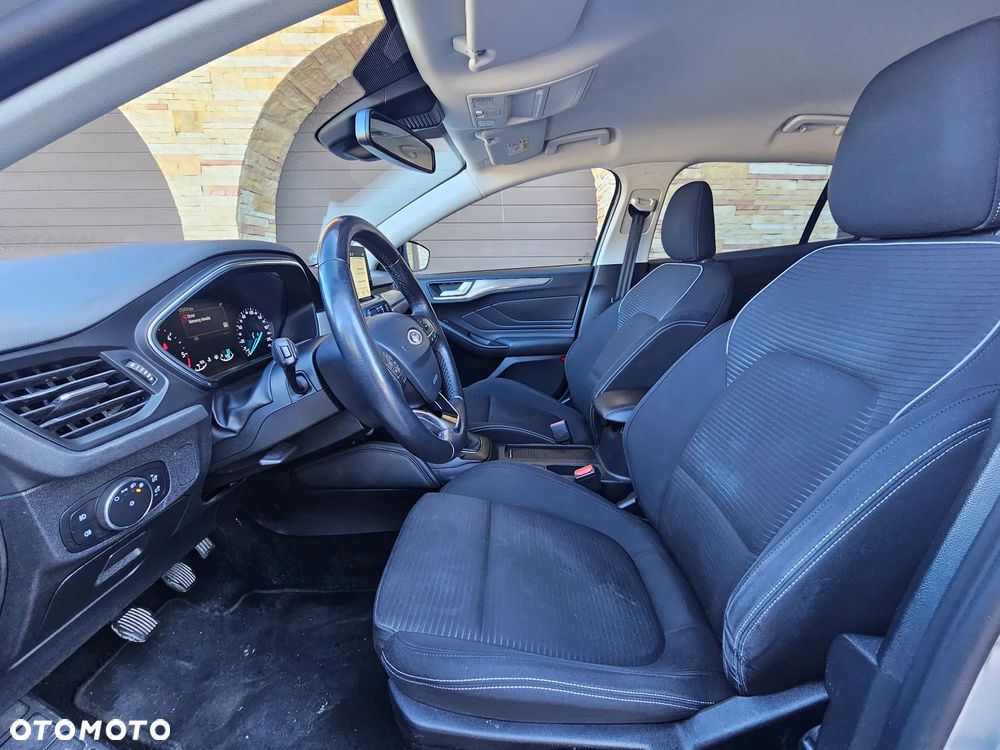 Ford Focus 2.0 EcoBlue Titanium Business - 27