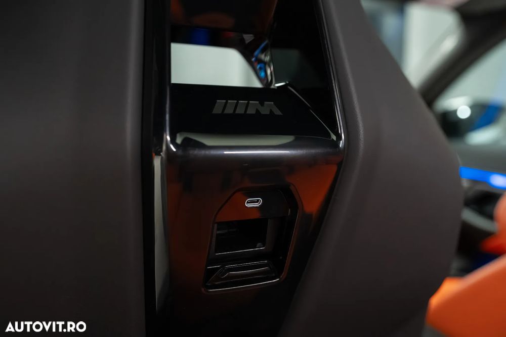 BMW M5 xDrive AT PHEV - 33