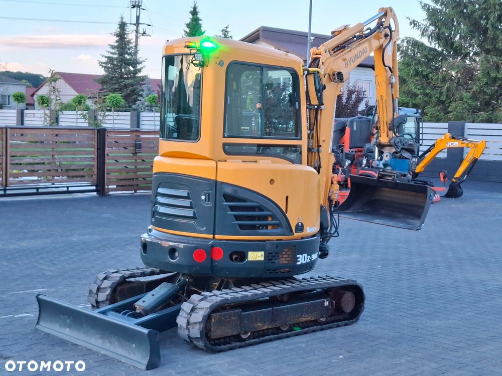 Hyundai R30 ROTOTILT - 7