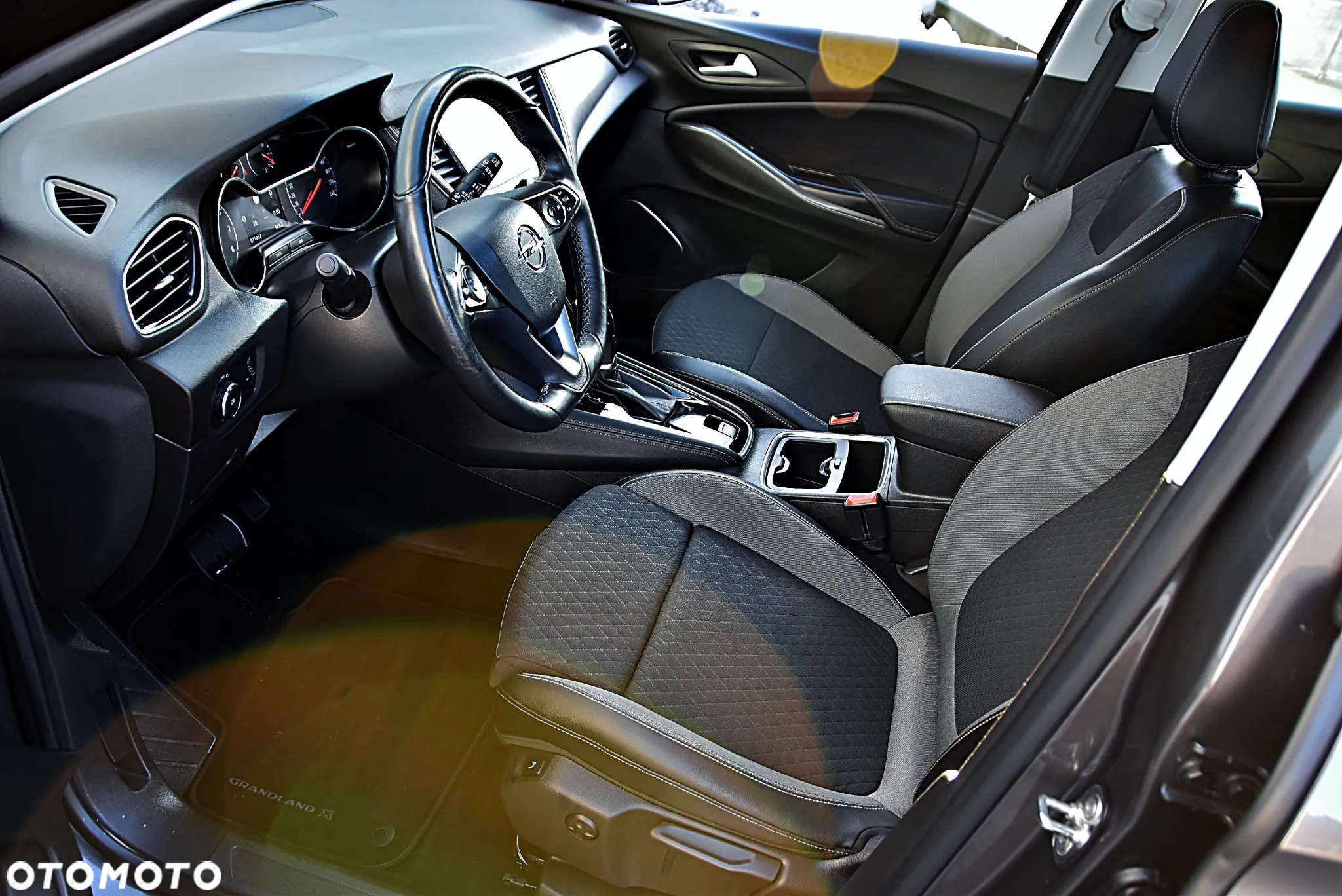 Opel Grandland X 1.6 T Elite S&S - 14