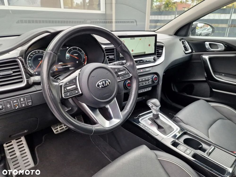 Kia XCeed 1.6 CRDi mHEV Prestige Line DCT - 18