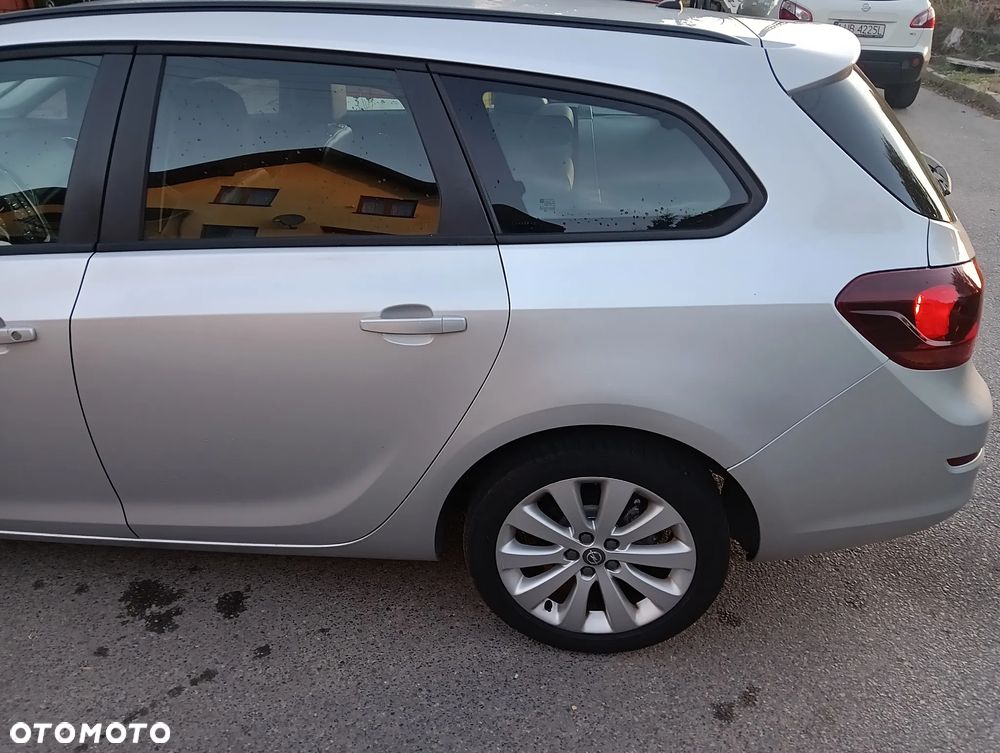 Opel Astra 1.4 EcoFLEX Cosmo - 12