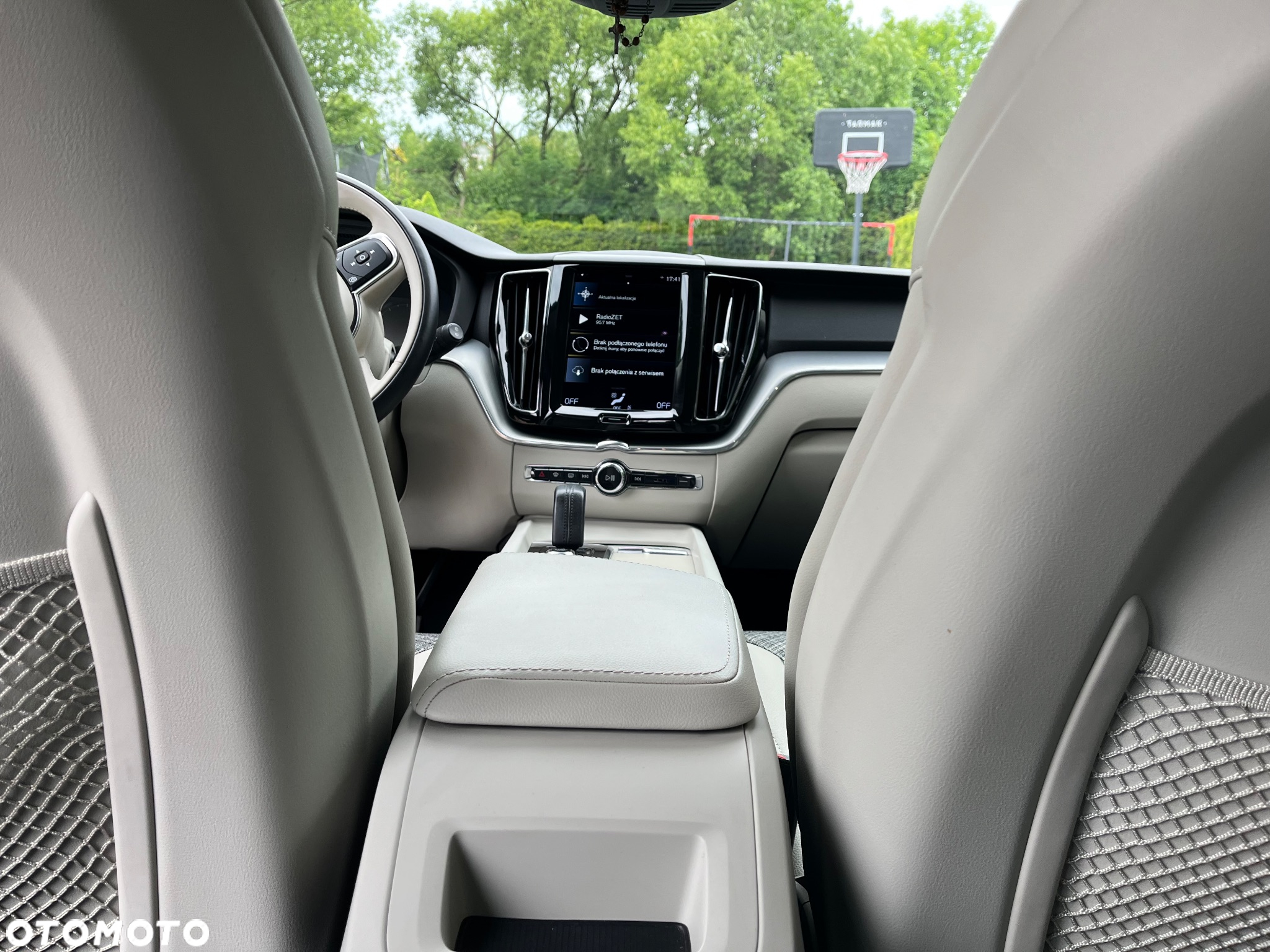 Volvo XC 60 B4 B Momentum Pro - 9