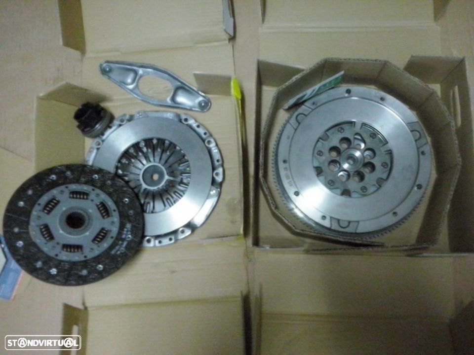 Kit embraiagem completo Bmw 525D E60 E61 (Novo) Luk - 1