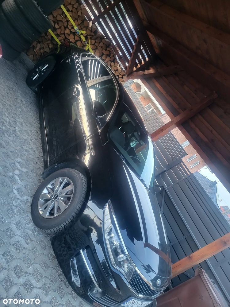 Kia Optima 2.0 M - 3