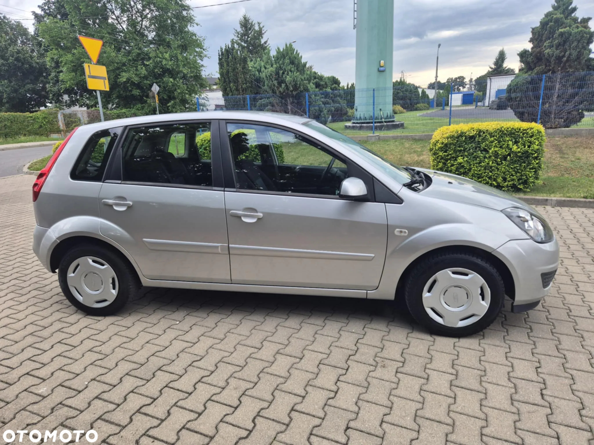 Ford Fiesta 1.3 Ambiente - 6
