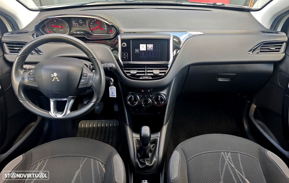 Peugeot 208 1.4 HDi SE Style - 14
