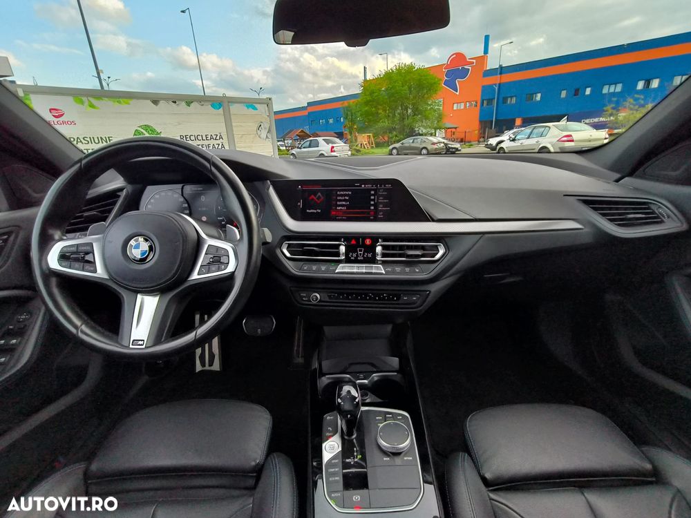 BMW M1 M135i xDrive - 10