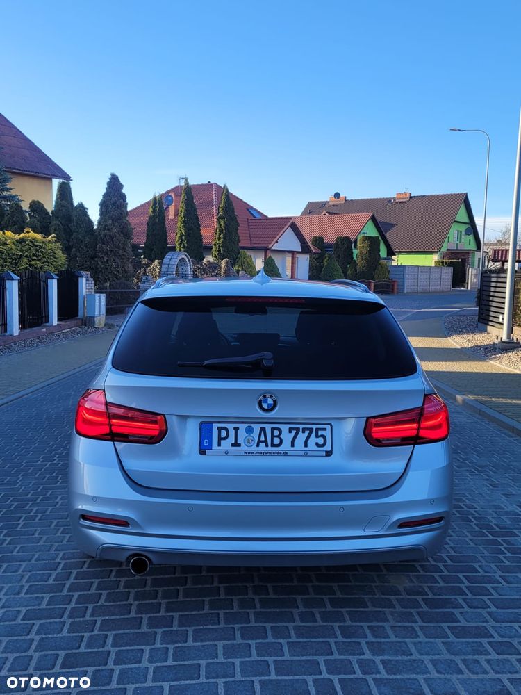 BMW Seria 3 318d Sport Line - 5