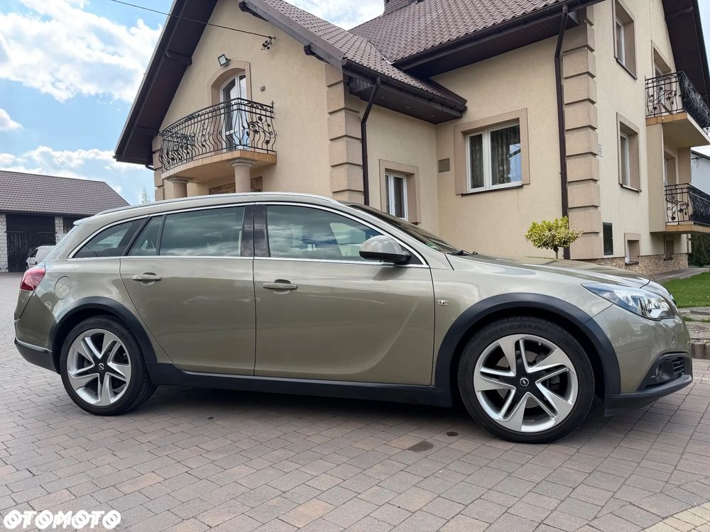 Opel Insignia - 23