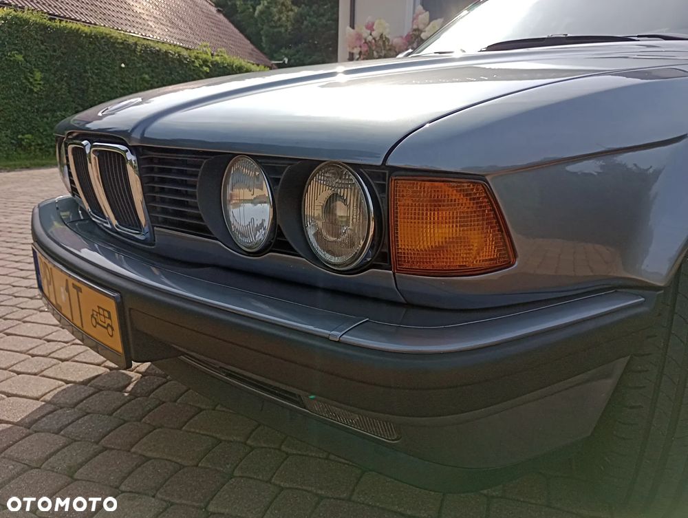 BMW Seria 7 - 16