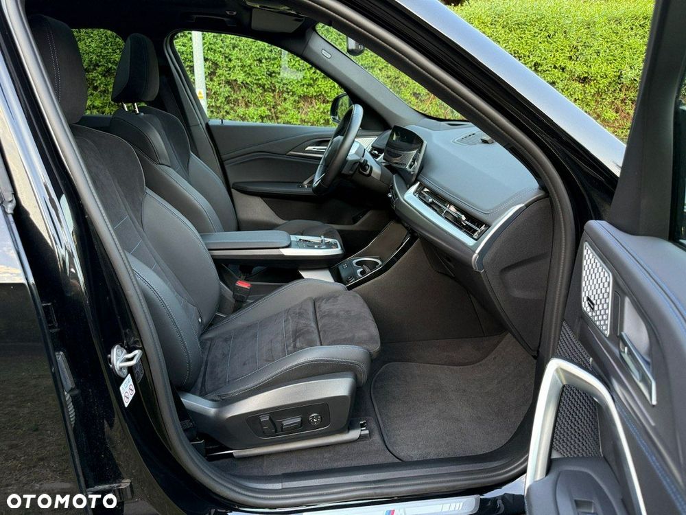 BMW iX1 xDrive30 66.5kWh M Sport - 23