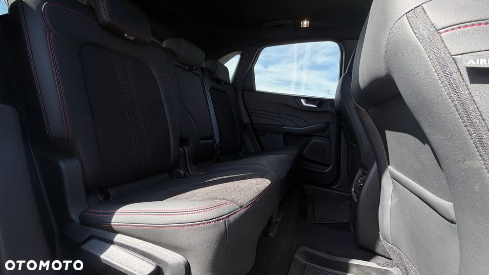 Ford Kuga - 24