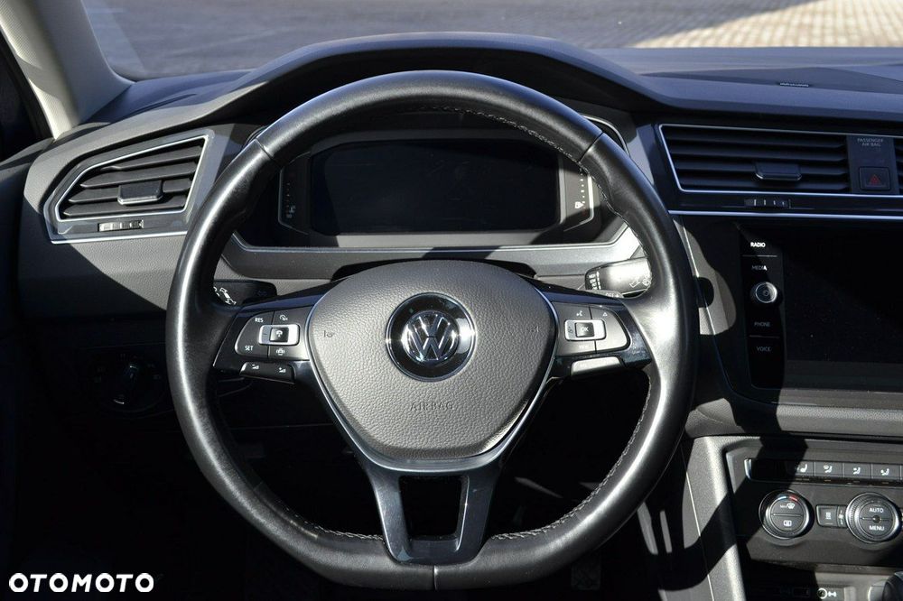 Volkswagen Tiguan - 22