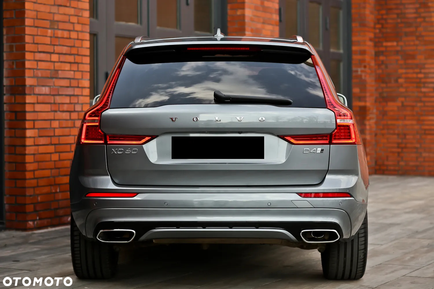 Volvo XC 60 D4 AWD Geartronic RDesign - 14
