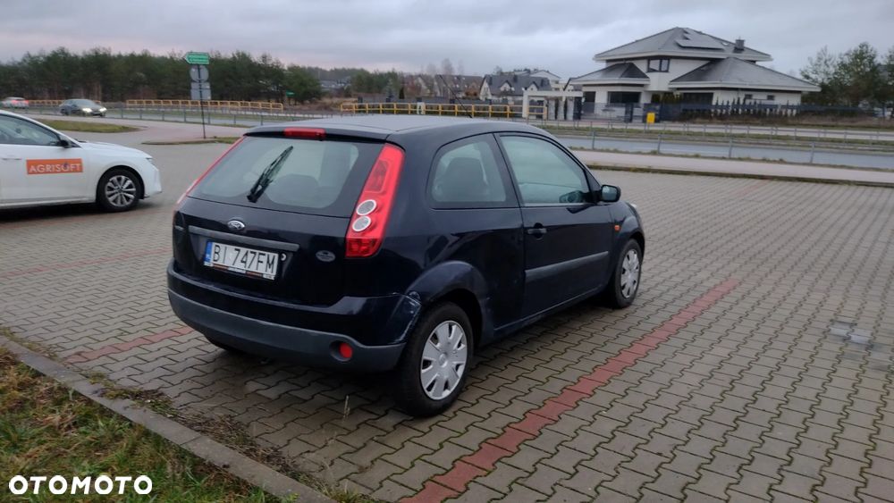 Ford Fiesta 1.3 - 4
