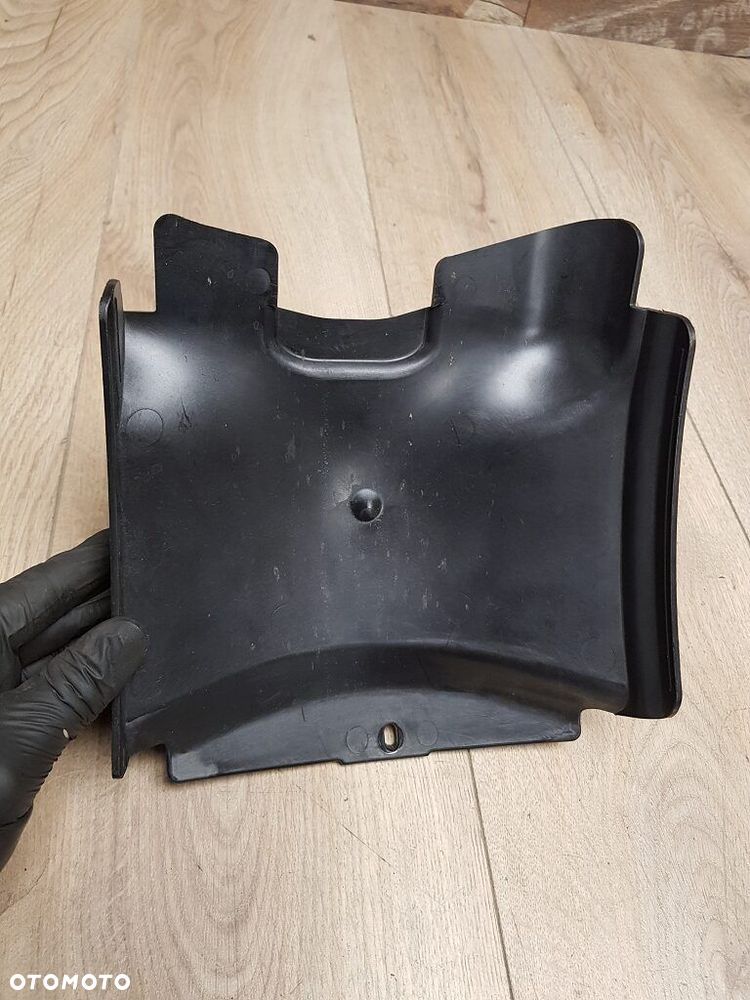 Chlapacz plastik Harley Davidson Softail M8  59600030 - 7