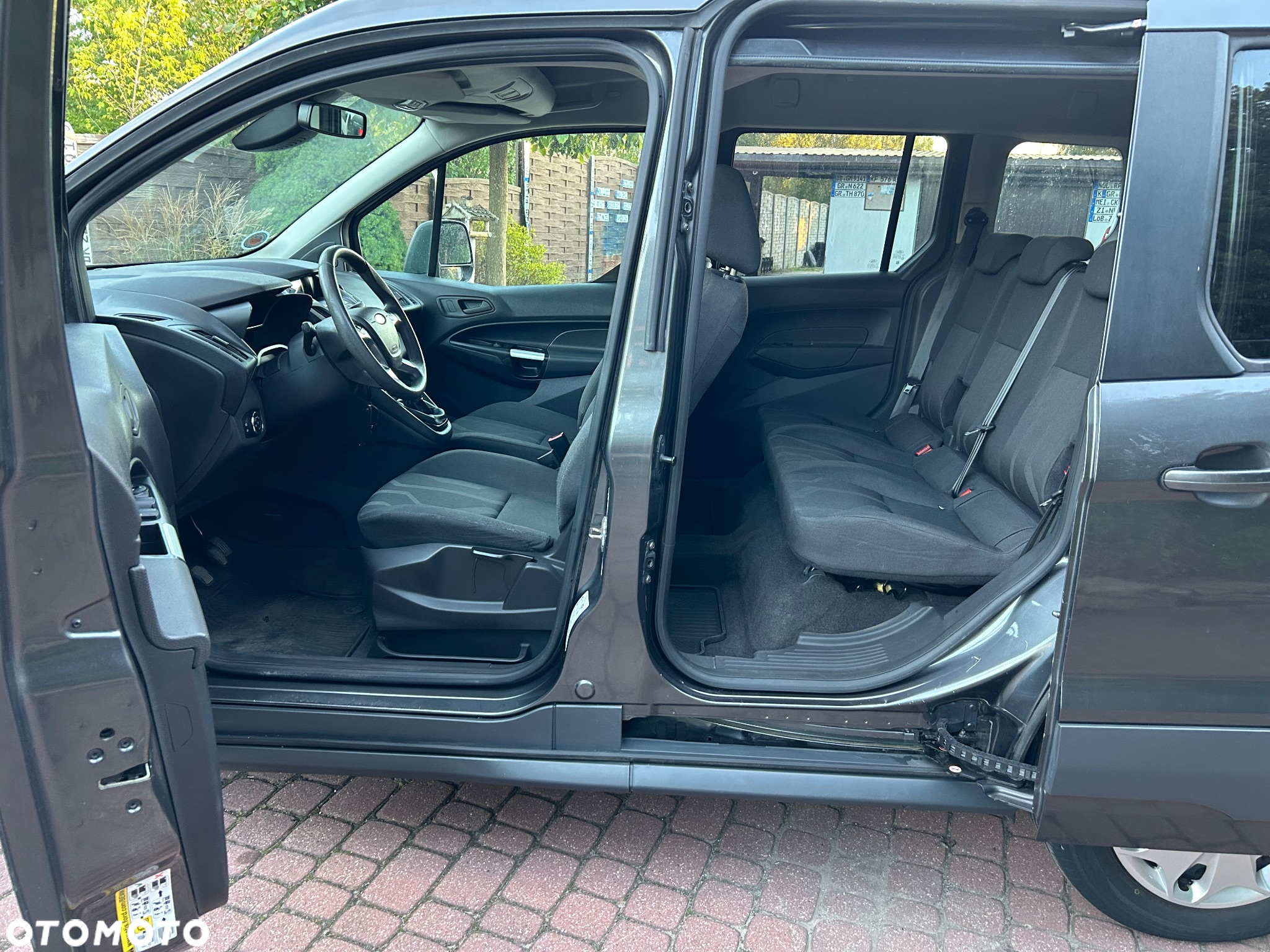Ford Tourneo Connect - 12
