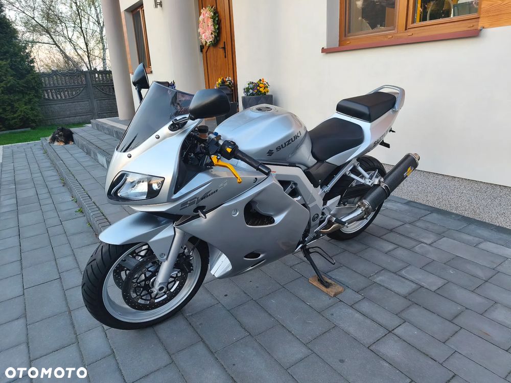 Suzuki SV - 8