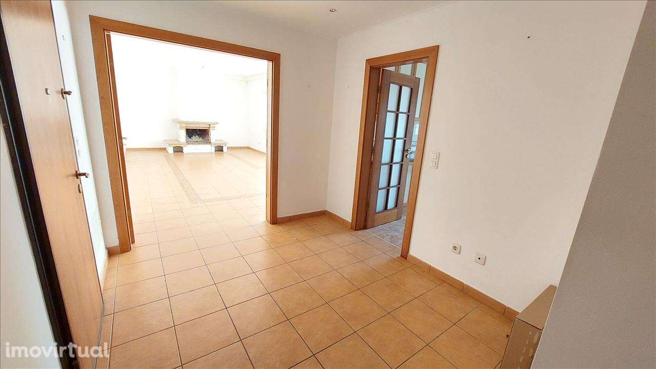 Anúncio Century 21 Portugal - Grande imagem: 2/22