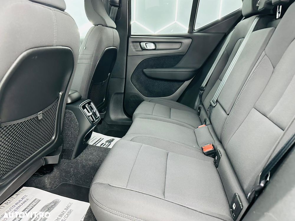 Volvo XC 40 T2 Momentum Core - 16