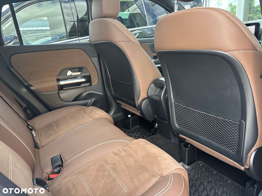 Mercedes-Benz GLA 220 mHEV 4-Matic AMG Line 8G-DCT - 22