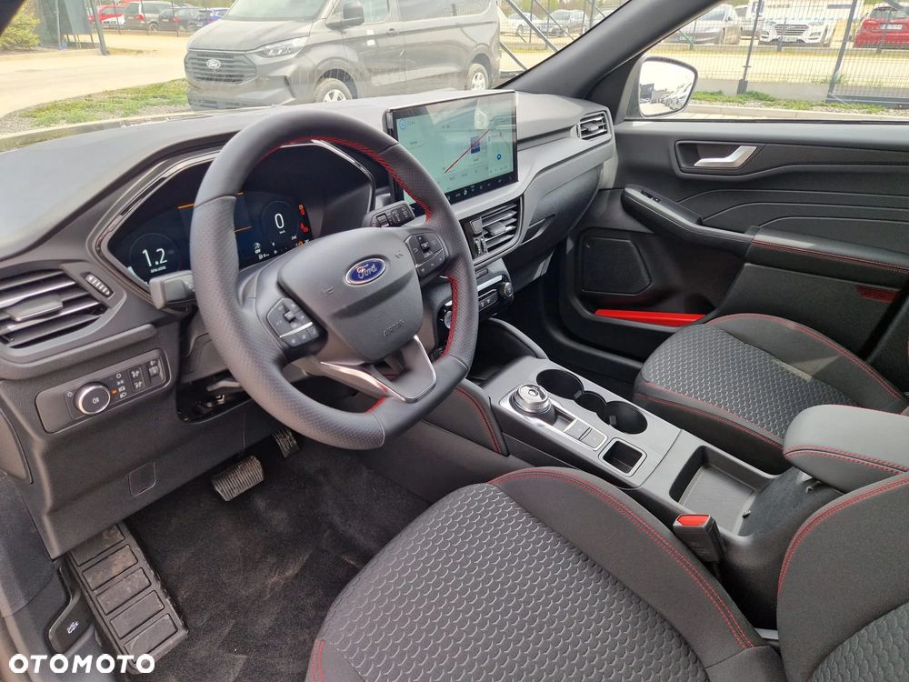 Ford Kuga 1.5 EcoBoost FWD ST-Line - 10
