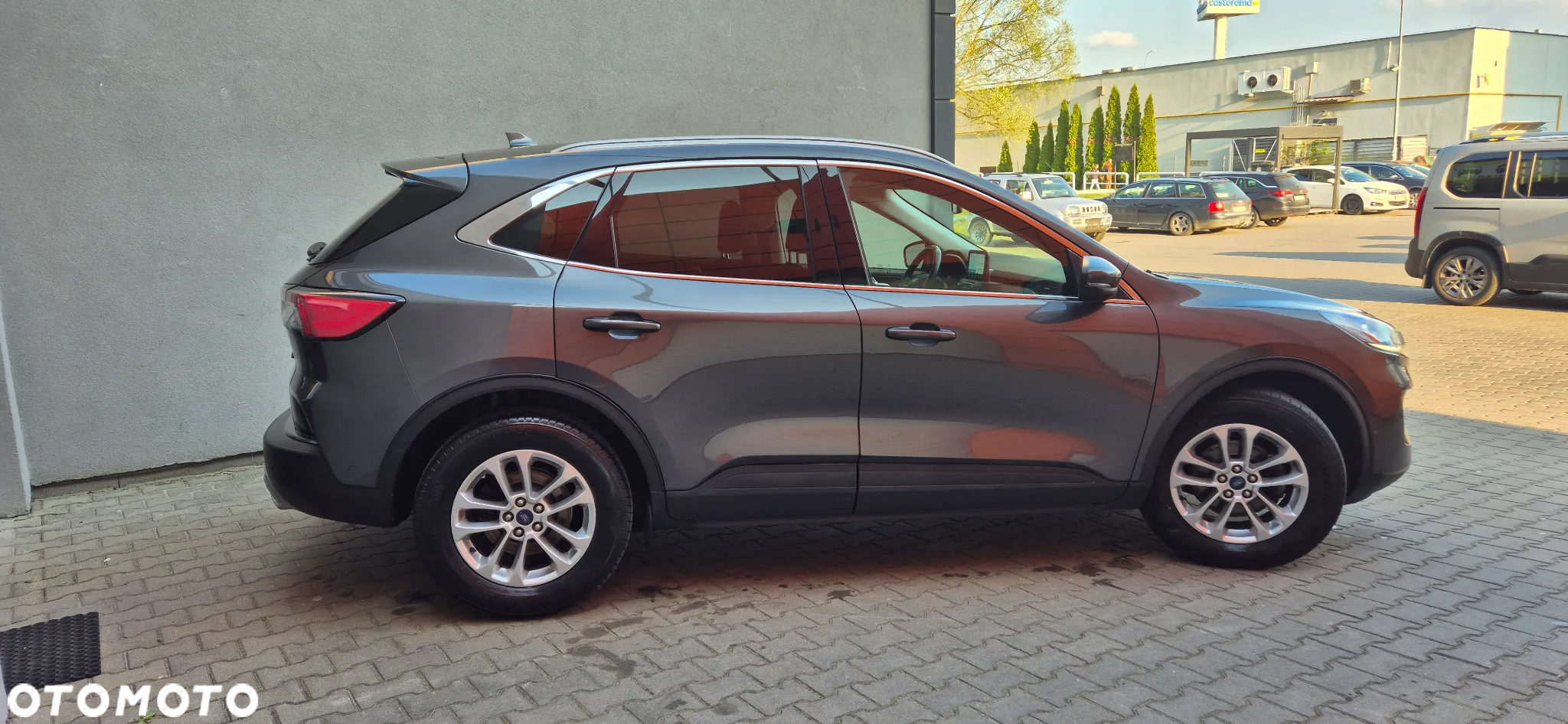 Ford Kuga 1.5 EcoBlue TITANIUM - 3