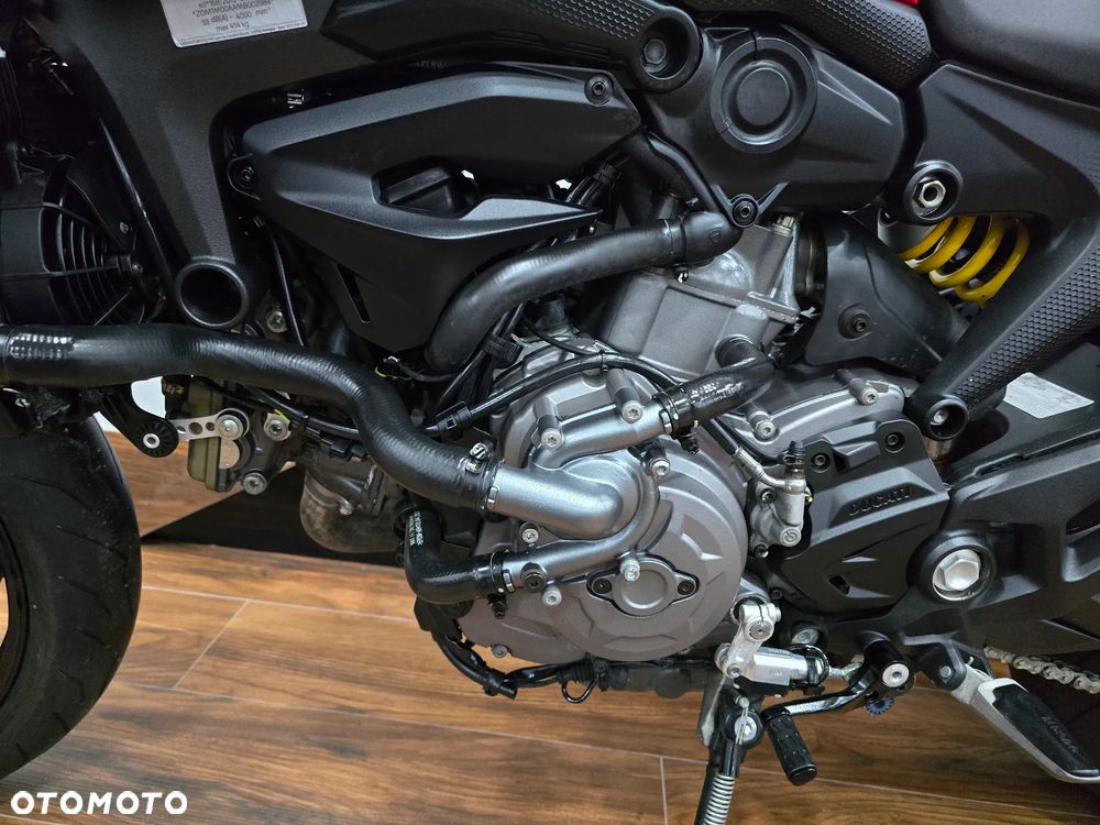 Ducati Monster - 34