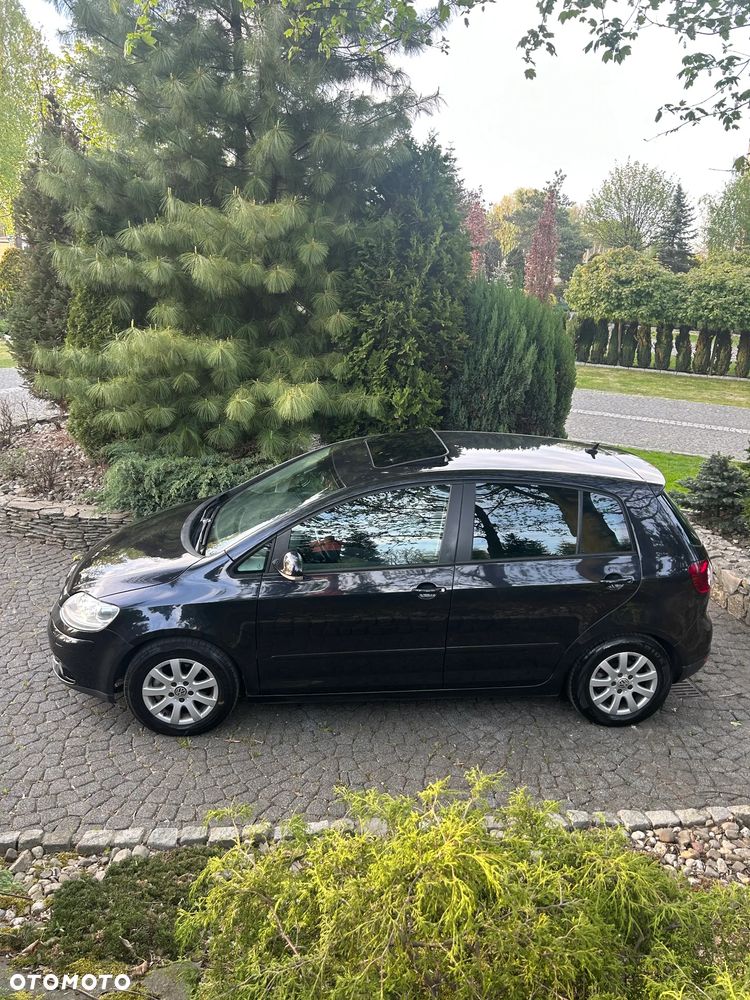 Volkswagen Golf Plus 1.9 TDI DPF Comfortline BlueMotion - 2