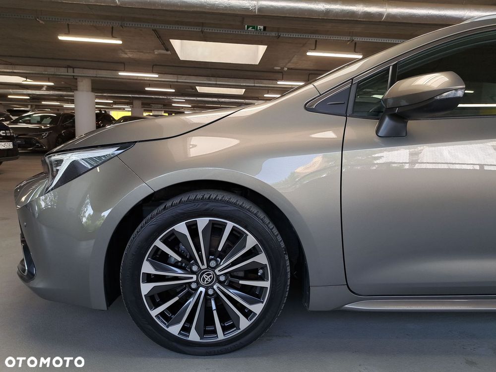 Toyota Corolla 1.8 Hybrid Style - 39