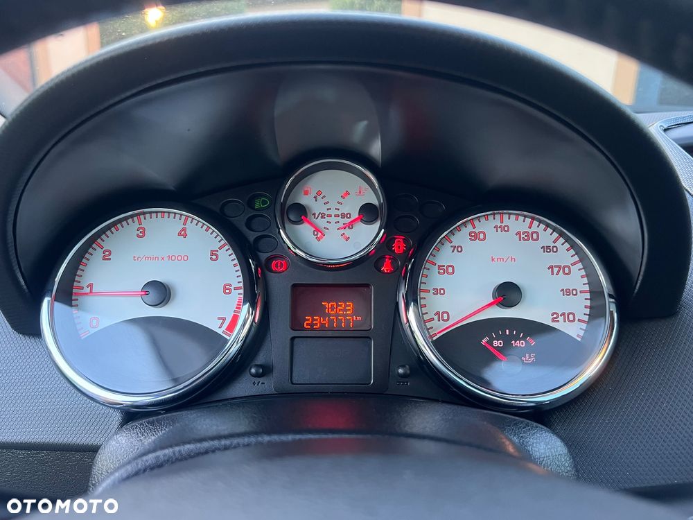 Peugeot 207 1.6 THP Platinum - 15