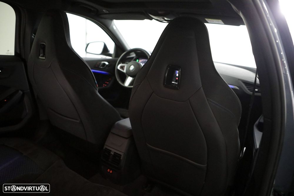 BMW 118 d Pack Desportivo M Pro - 14