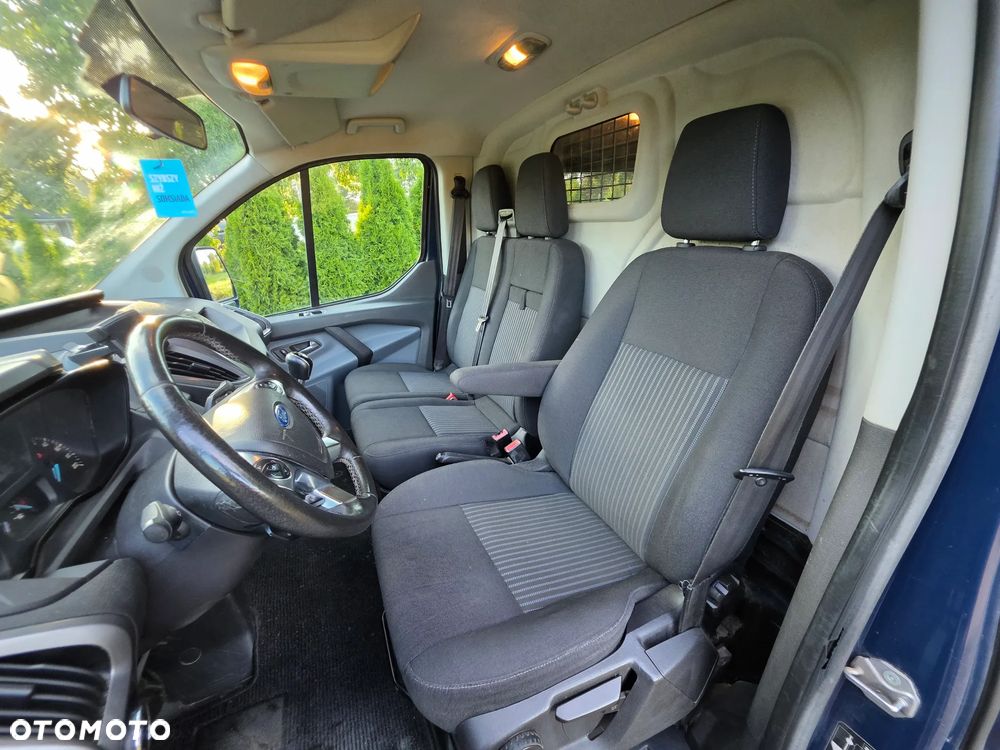 Ford Transit Custom - 12