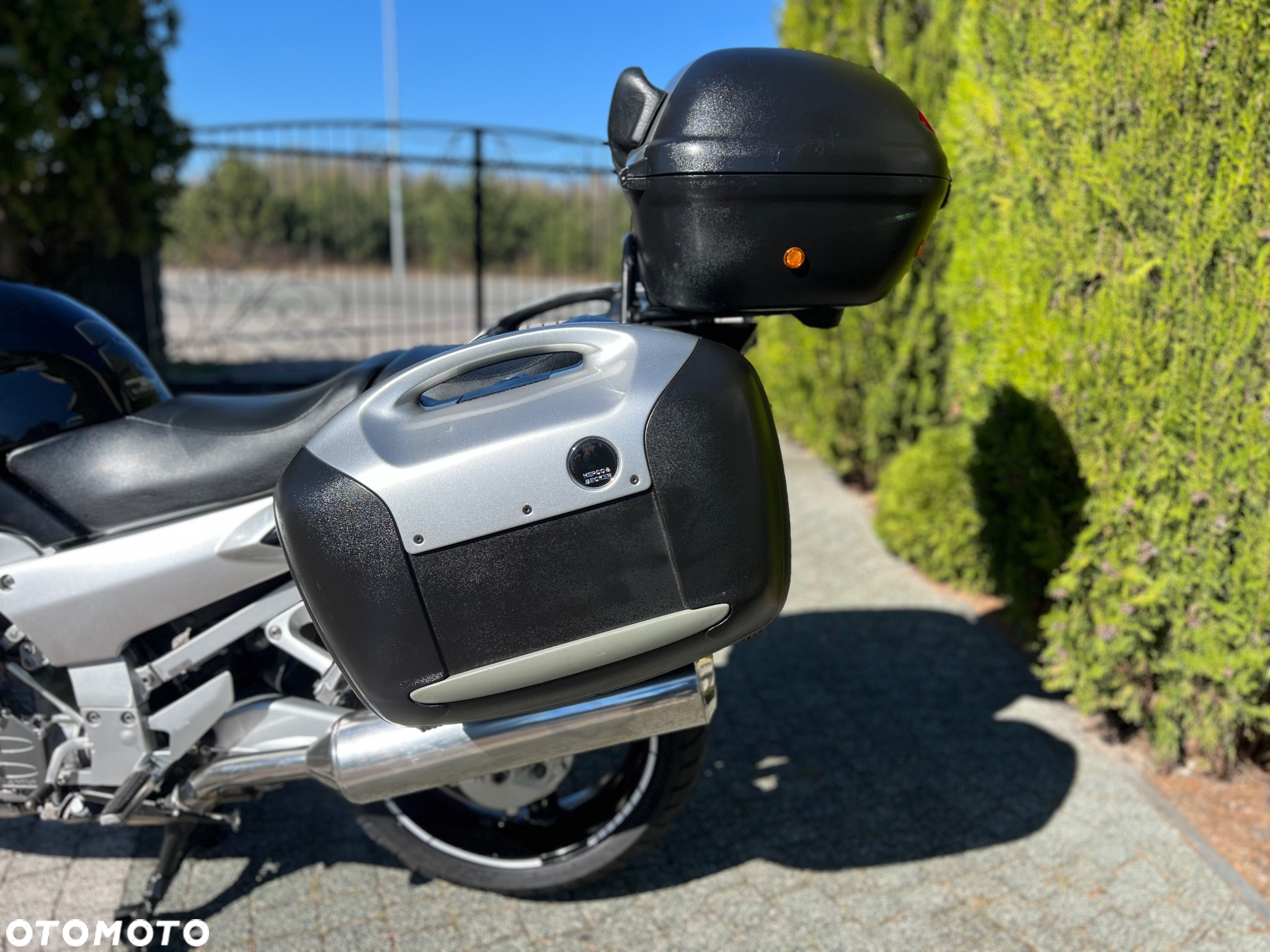 Yamaha FJR - 24