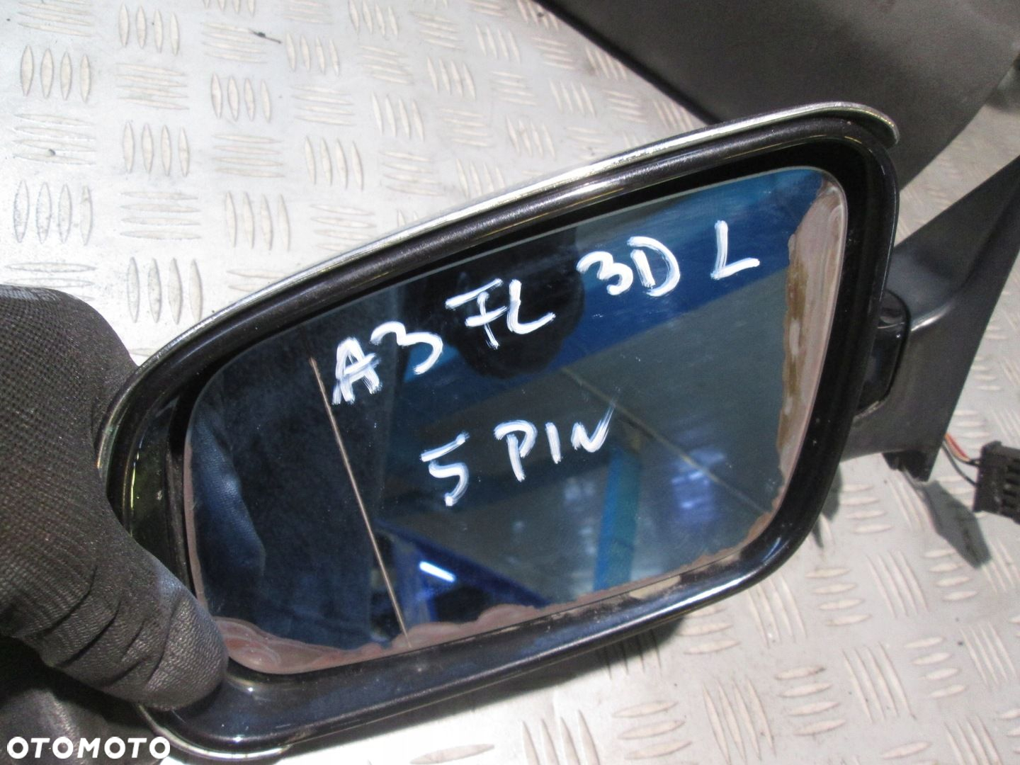 LUSTERKO LEWE AUDI A3 8L LIFT 3D 5 PINÓW - 2