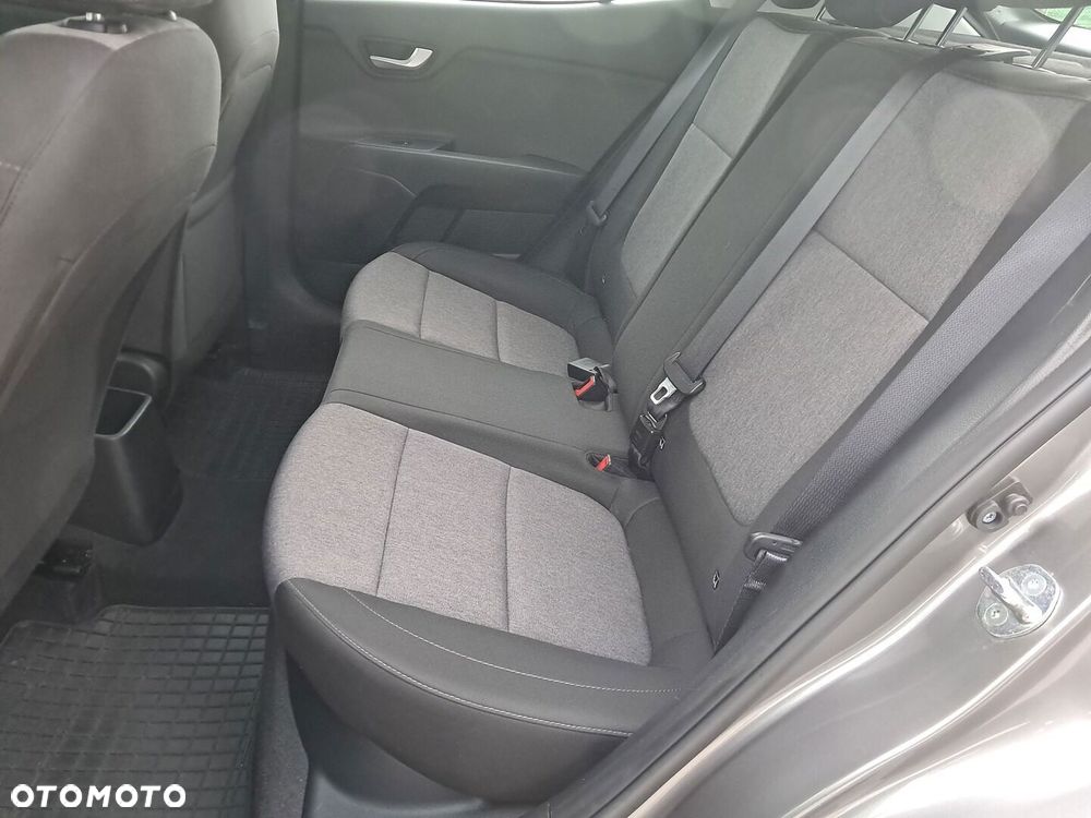 Kia Stonic 1.2 M - 13